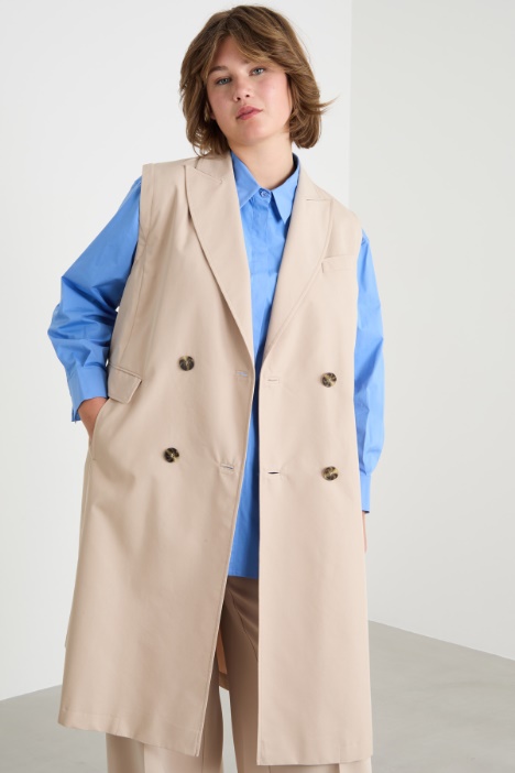 Impermeabile in twill antigoccia con maniche rimovibili