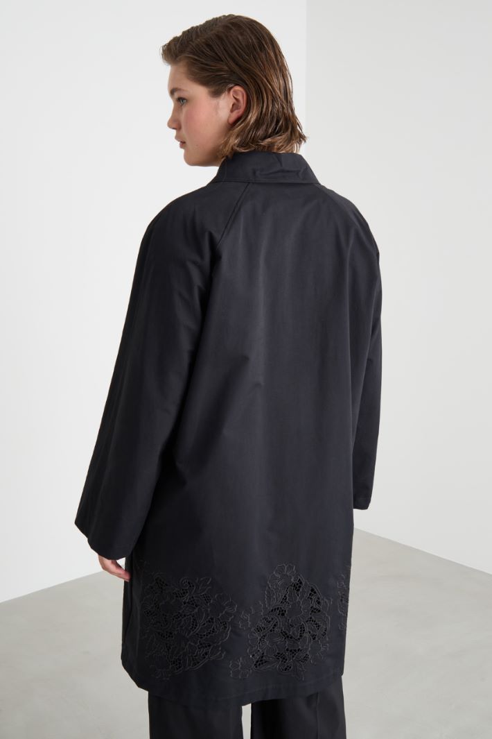 Embroidered water-repellent twill raincoat Intrend - 4