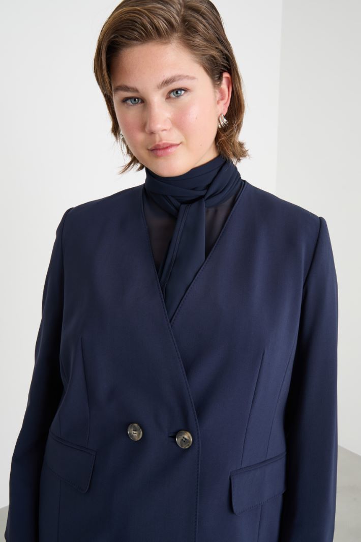 Double-breasted V-neck blazer Intrend - 3