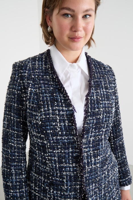 Giacca con ricami di jais e strass