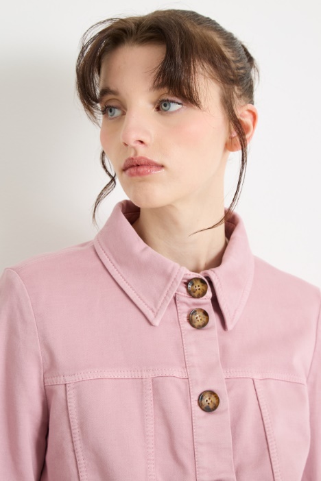 Chaqueta semientallada