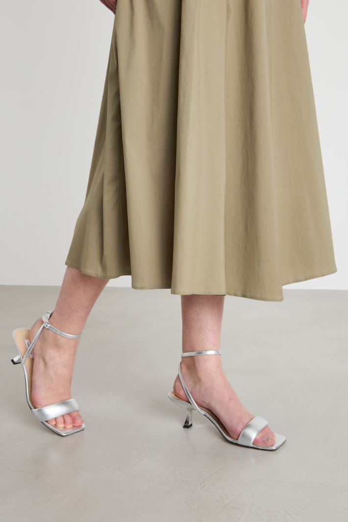 Pleated poplin skirt Intrend - 3