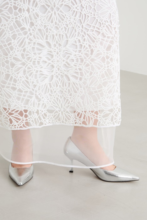 Falda larga de macramé y organza