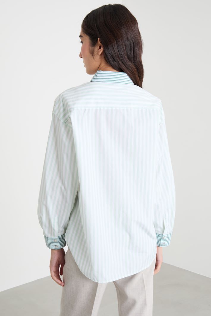Colour-block oversized shirt Intrend - 4