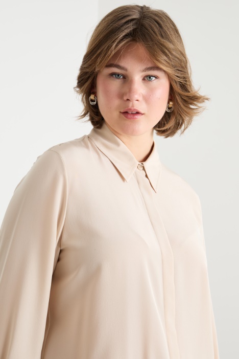 Blusa in crepe de chine
