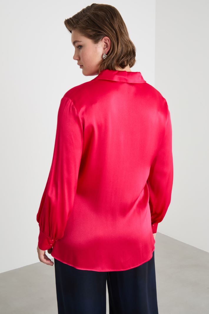 Lightweight satin blouse Intrend - 4