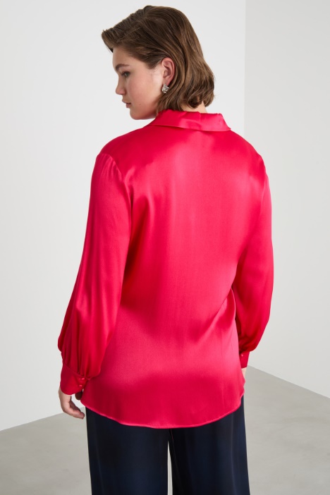 Blusa in raso leggero