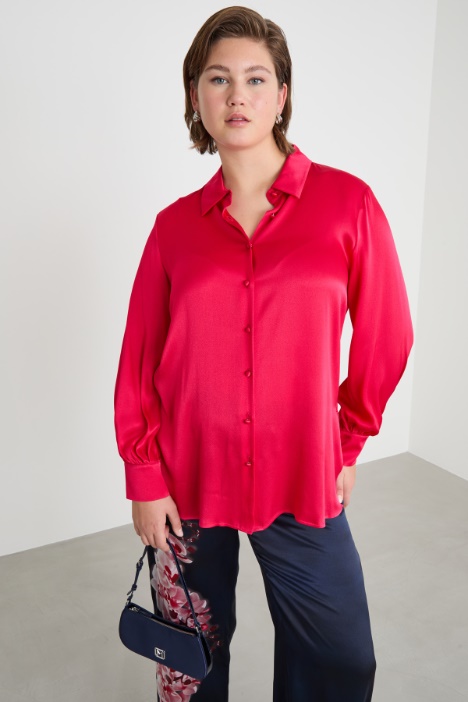 Lightweight satin blouse Intrend
