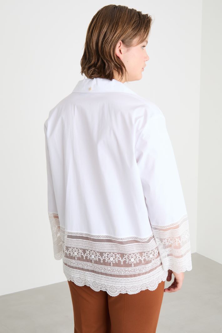 Poplin and embroidered tulle shirt Intrend - 4