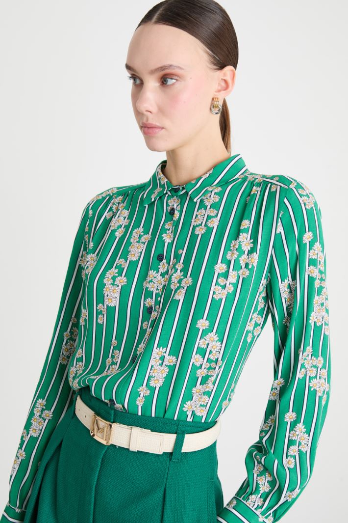 Printed viscose shirt Intrend - 3