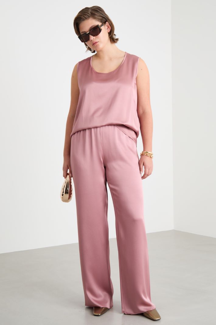 Lustrous fabric trousers Intrend