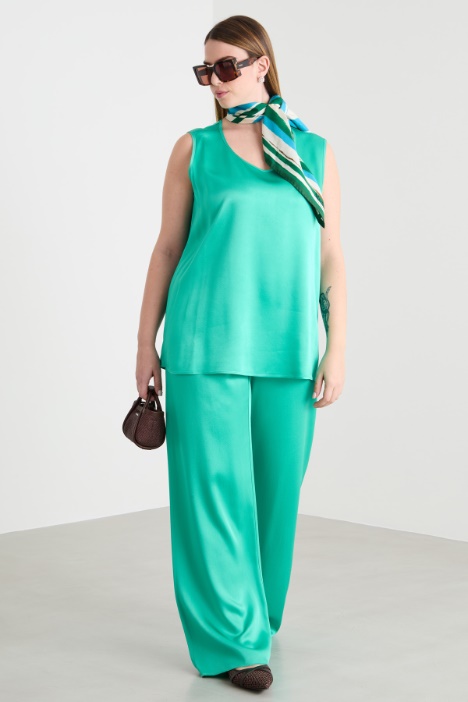 Lustrous fabric trousers Intrend