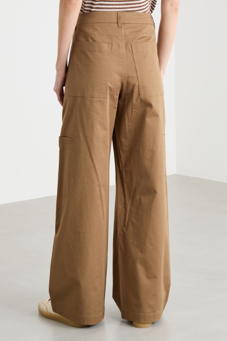 Pantalone ampio cargo