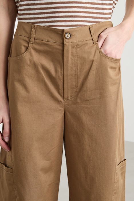 Pantalone ampio cargo