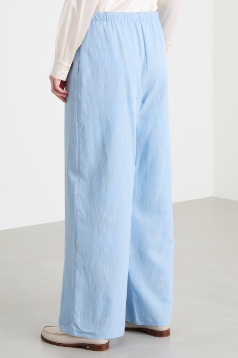 Pantalone ampio con coulisse