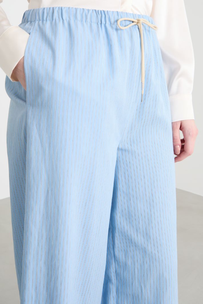 Wide-leg trousers with drawstring Intrend - 3