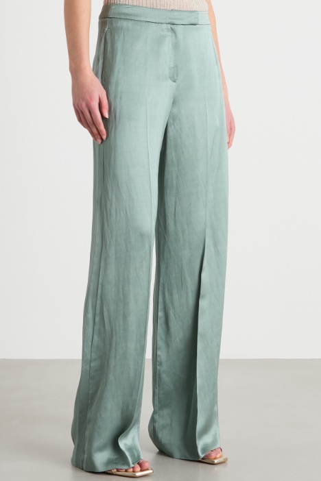 Pantalone ampio in raso