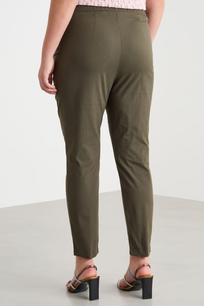 Skinny trousers in cotton poplin Intrend - 4