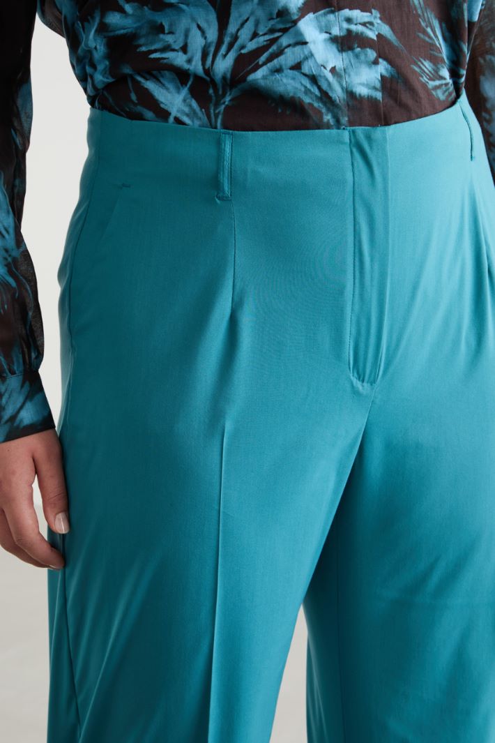 Cropped poplin trousers Intrend - 3