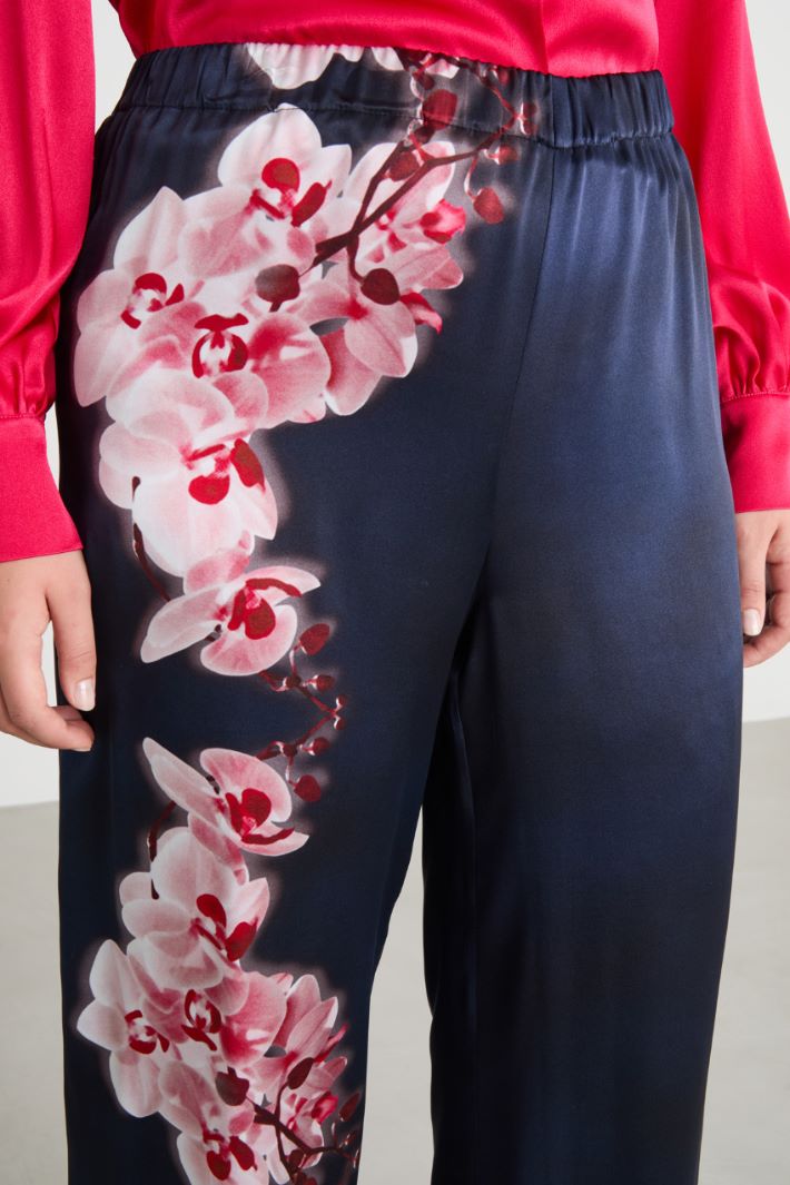 Placement print wide-leg trousers Intrend - 3