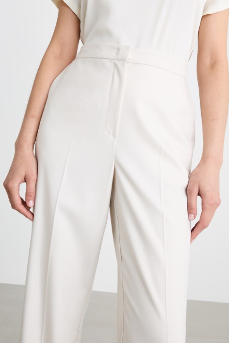 Pantalone in tessuto fluido stretch