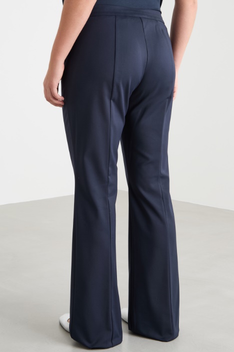 Pantalone stretch con nervatura