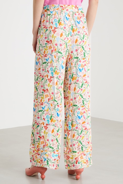 Pantalón amplio estampado