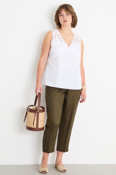 Embroidered poplin top Intrend