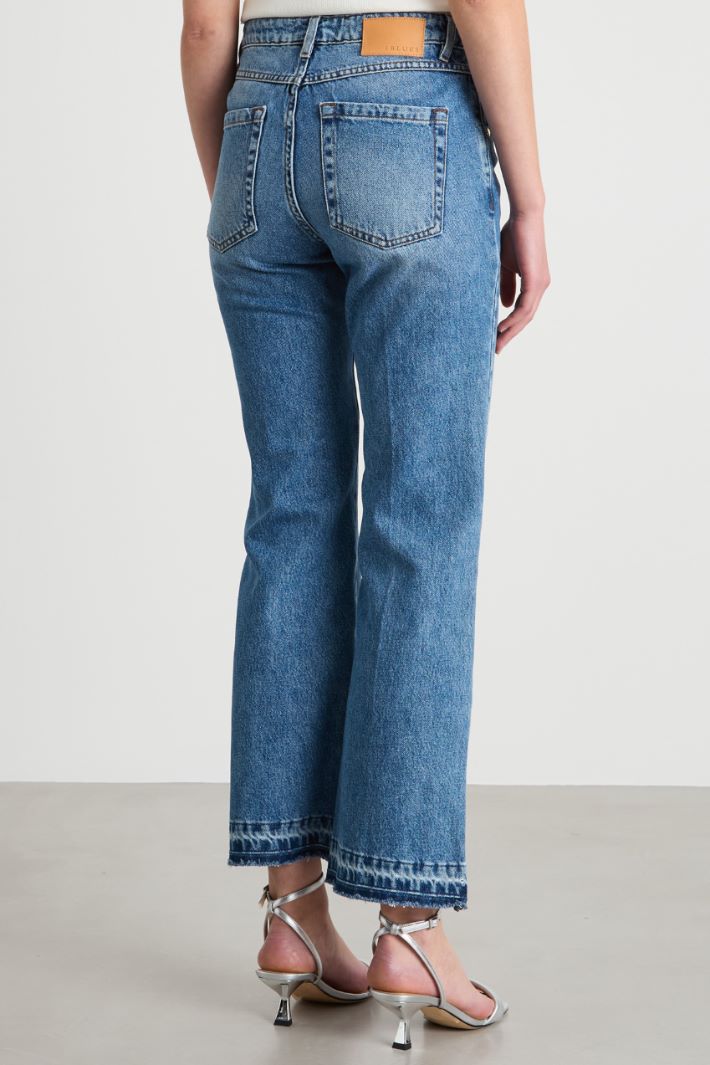 Frayed-hem flared jeans Intrend - 4