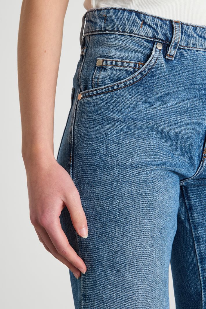 Frayed-hem flared jeans Intrend - 3