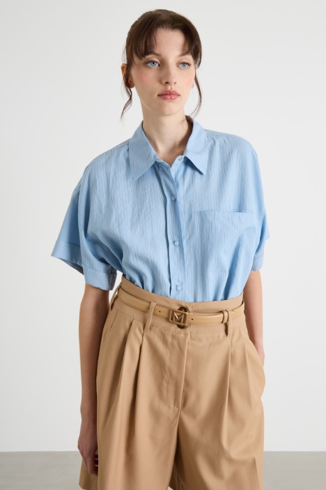 Blusón holgado de manga corta Intrend