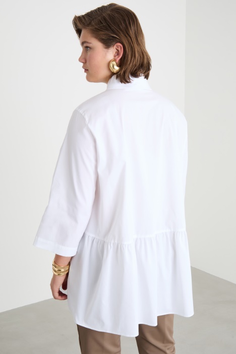 Casacca in popeline con balza sul retro