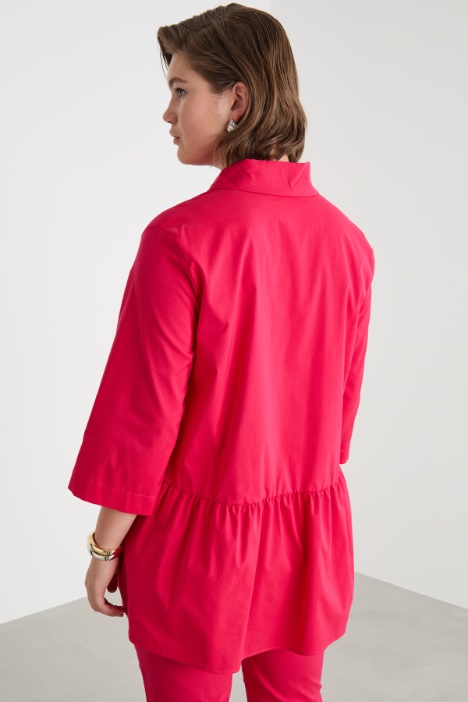 Casacca in popeline con balza sul retro