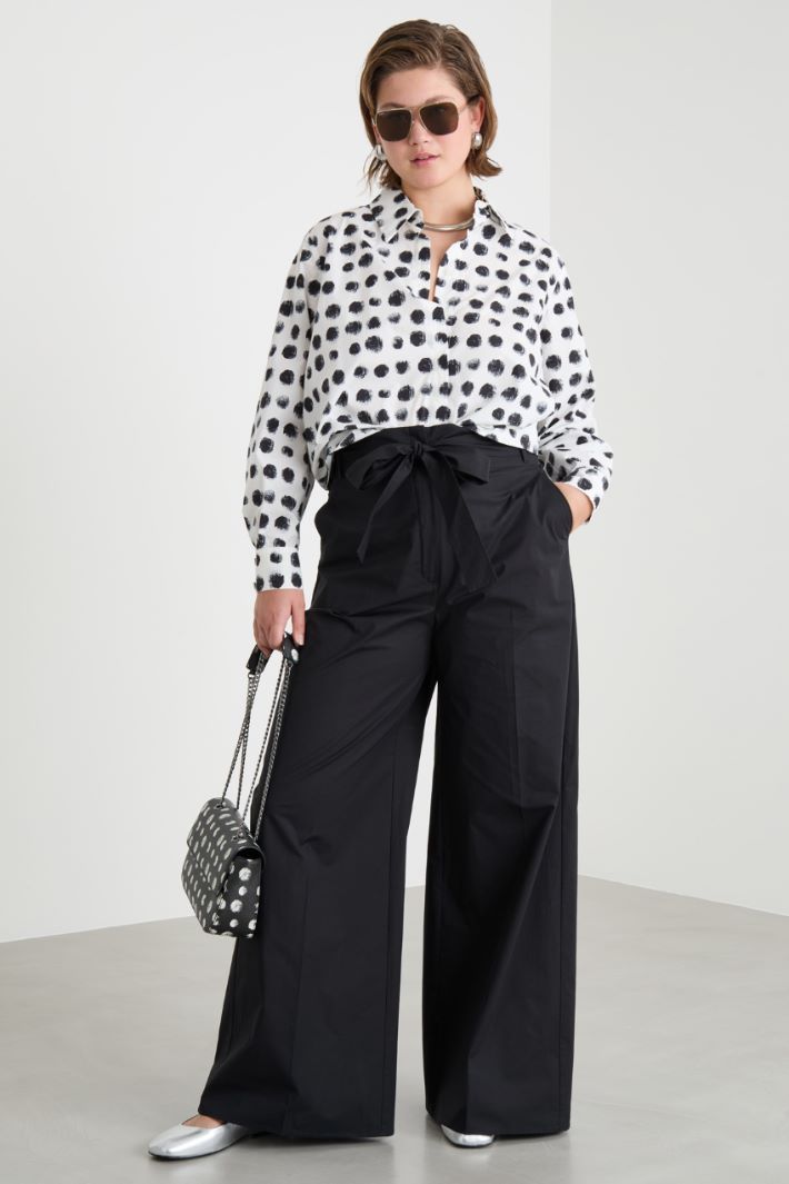 Box-pleat back blouse Intrend