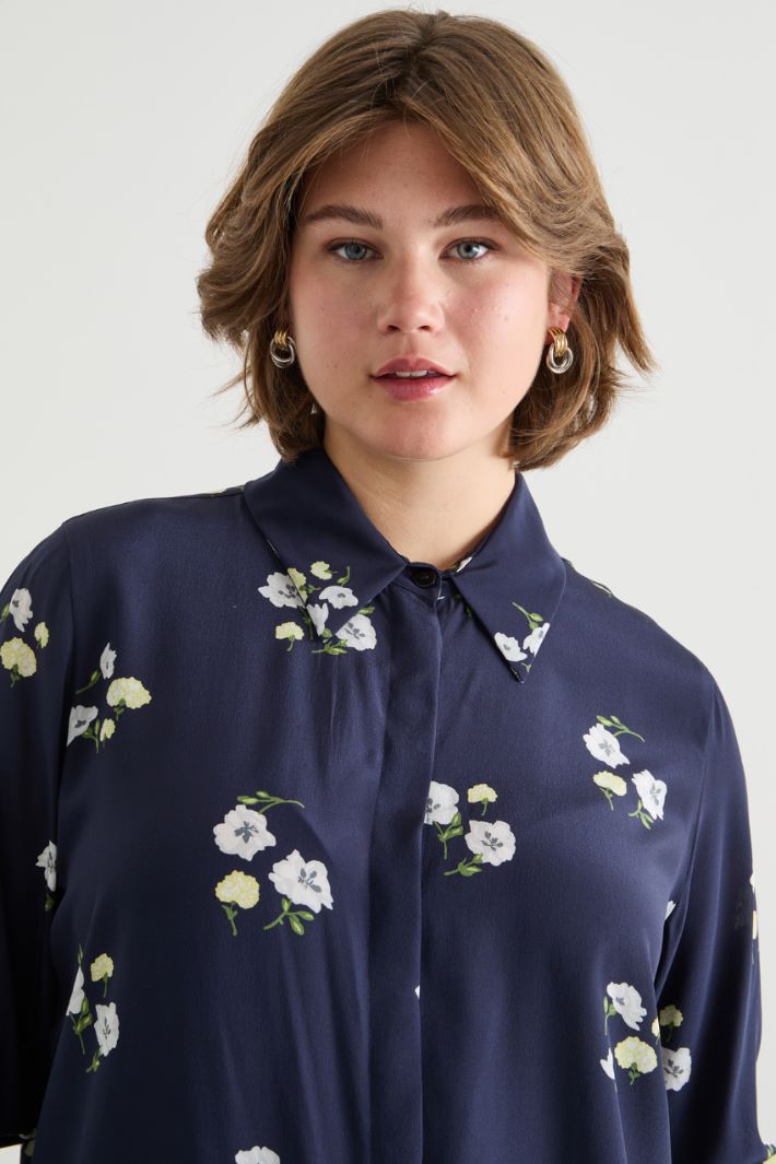 Blusa in crepe de chine stampato Intrend - 3