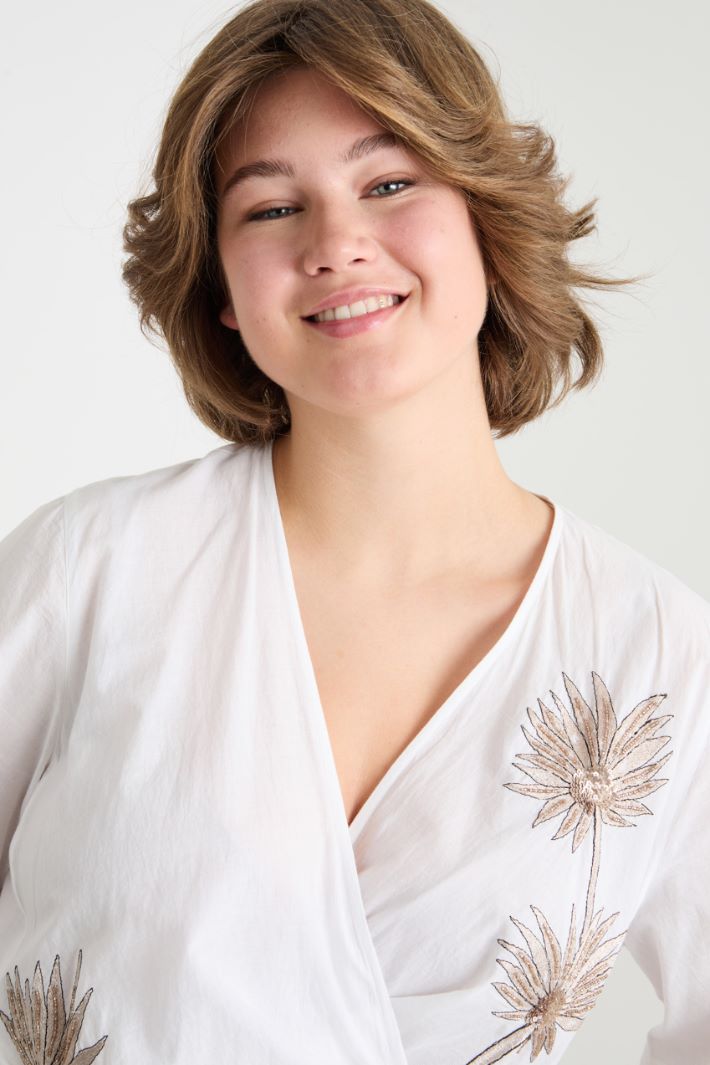 Embroidered voile blouse Intrend - 3