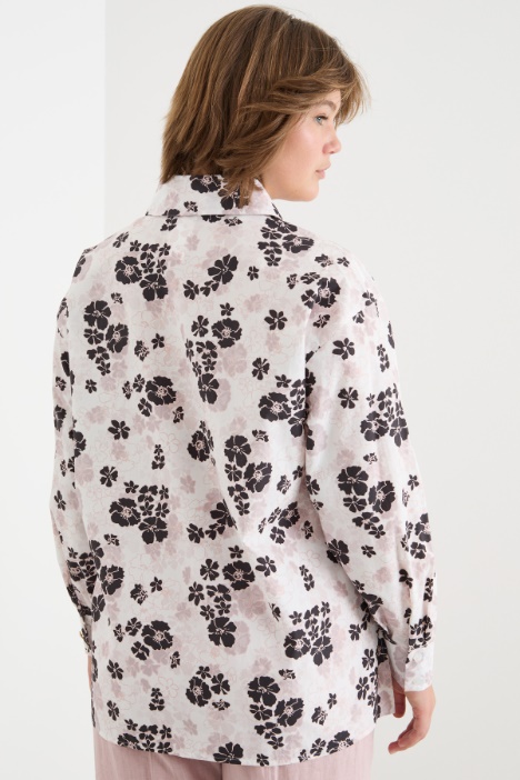 Camicia in popeline con spacchi laterali