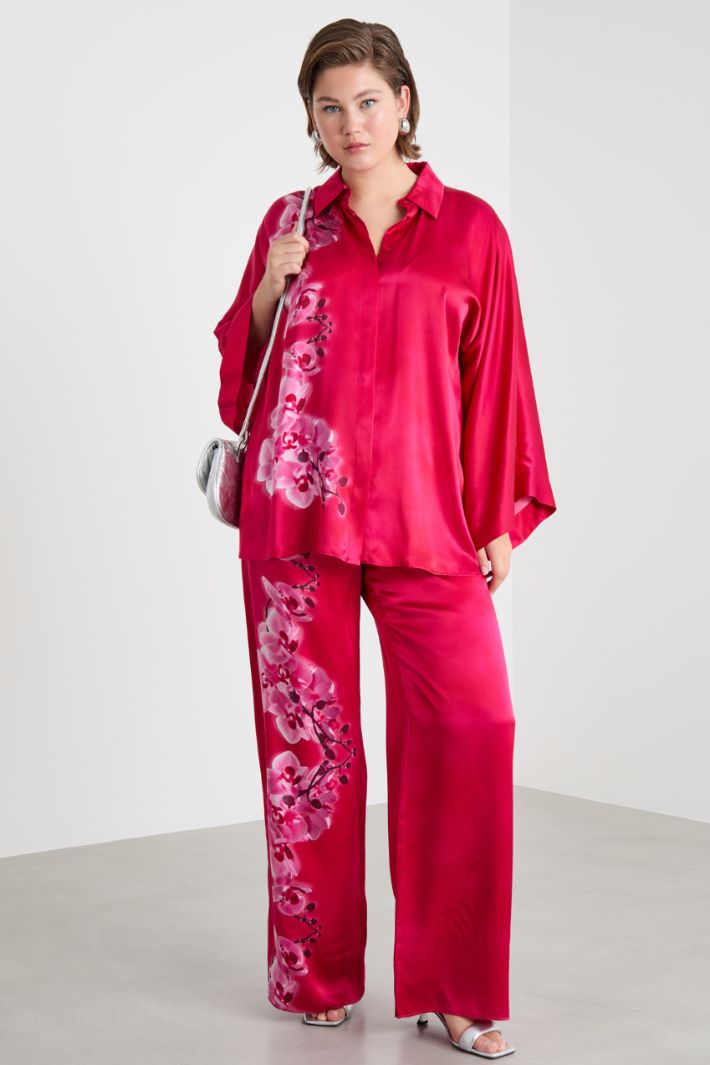 Placement-print satin blouse Intrend