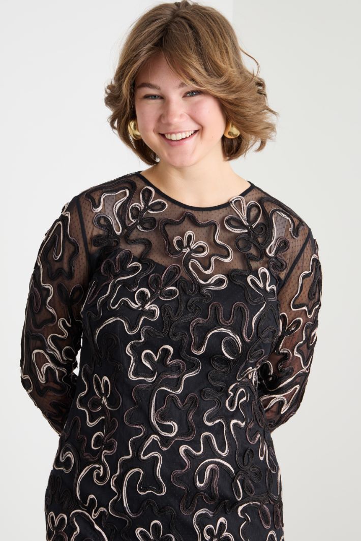 Embroidered sheath dress Intrend - 3