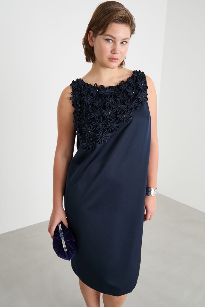 Embroidered duchesse dress Intrend - 2