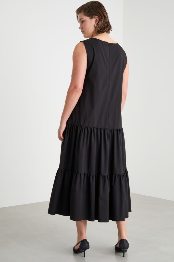 Abito svasato con balze posteriori Intrend - 4