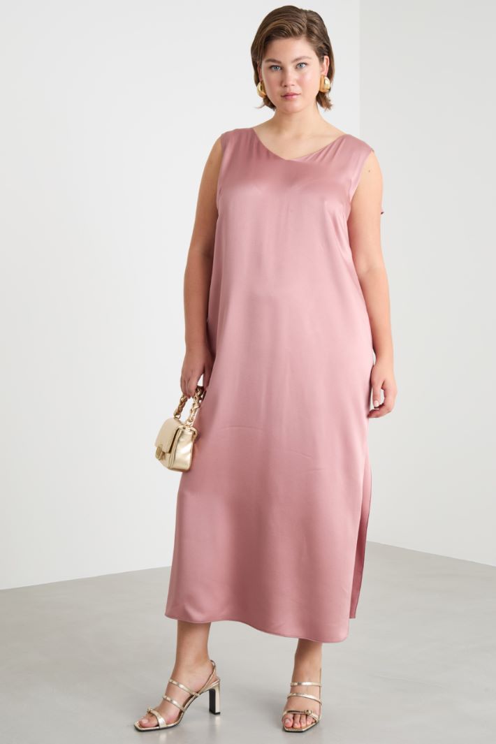 Long ruffle-back dress Intrend