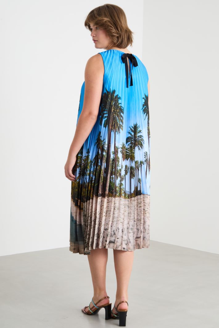 Plissé satin dress Intrend - 4