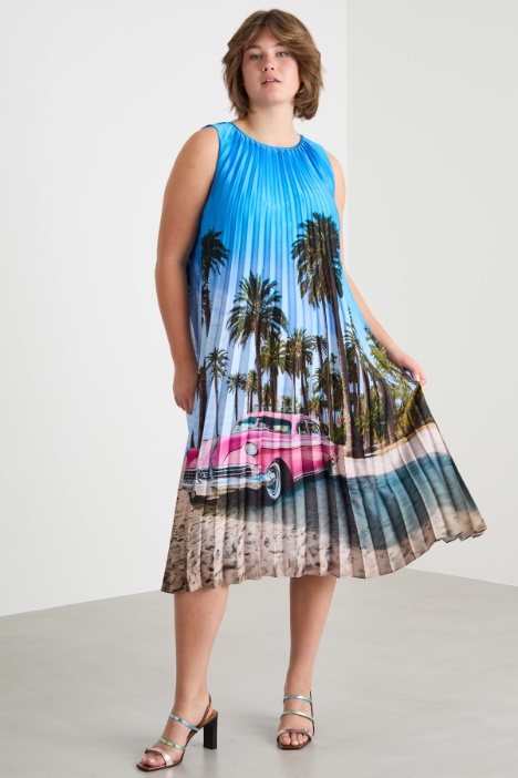 Vestido de satén plisado