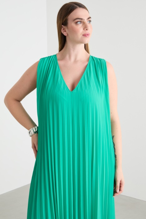 Vestido de georgette plisado