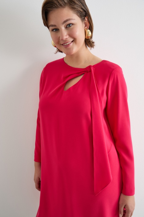 Abito in cady con cut-out