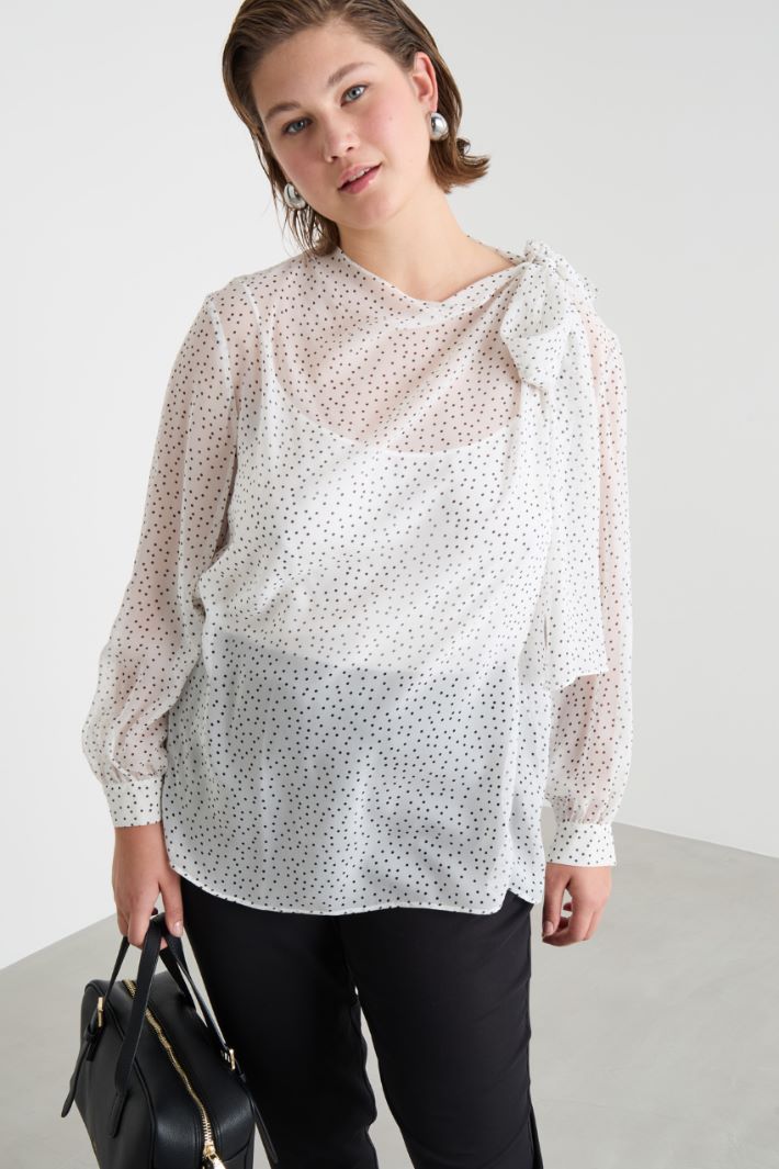 Blusa con fiocco Intrend - 2