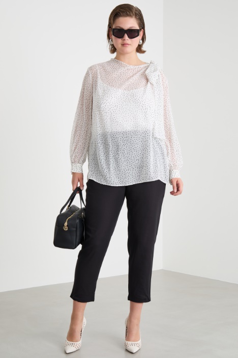 Blusa con fiocco Intrend