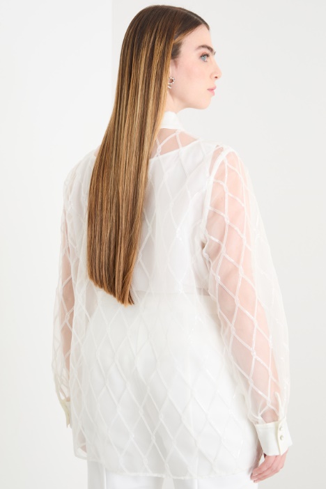 Blusa in organza ricamata