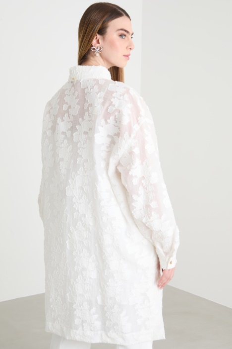 Blusa de fil coupé con motivo floral